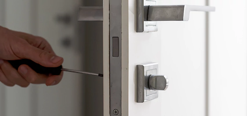 Key Programming Locksmith Open Now in Lancaster, California